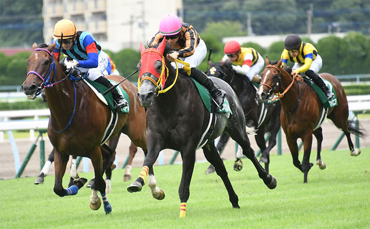 第57回小倉記念を6番人気で制したモズナガレボシ、鞍上は松山弘平騎手(c)netkeiba.com