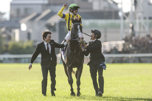 天皇賞(秋)歴代優勝馬・騎手一覧(過去G1結果)